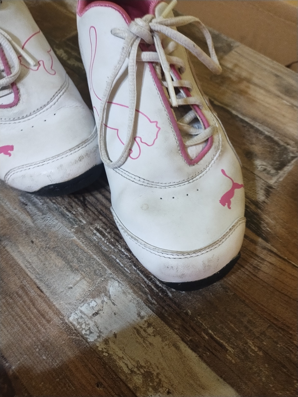 Puma Women's White and Pink Low-Top Sneakers - Picture 4 of 6